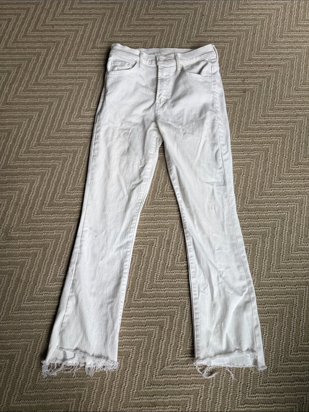MOTHER Jeans size 26 the insider crop step fray